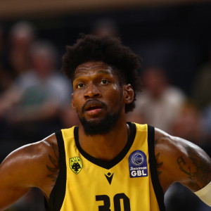 «Μέσα» Σίλβα και Αρμς στην ΑΕΚ, ντεμπούτο για Κλαβέλ κόντρα στον Παναθηναϊκό