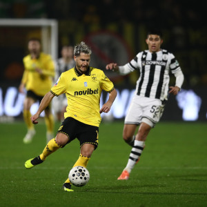 «BACK2ΜΠΑΚ»: Χαστάς και Σαββόπουλος μεταφέρουν τον απόηχο του Άρης-ΠΑΟΚ (video)