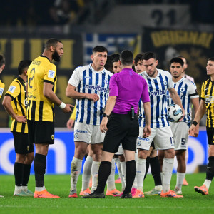 Το γκολ της ΑΕΚ που ακύρωσαν για φάουλ Ζαμπαλάς και Τσακαλίδης (video)