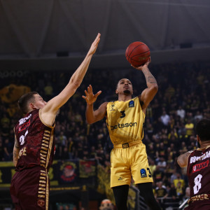 Με τρομερό Μπράις Τζόουνς νίκησε την Βενέτσια ο Άρης