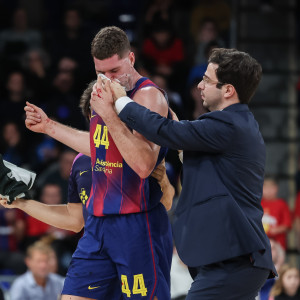 Ο Πάρρα υπέστη κάταγμα στη μύτη μετά από το τζάμπολ με τον Βεζένκοφ