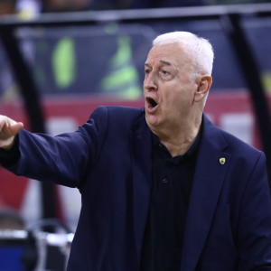 Σάκοτα: «Ξυπνάω το πρωί και δεν ξέρω ποια ομάδα θα παίξει...»