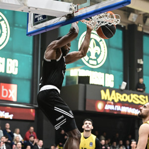 Ο ΠΑΟΚ άντεξε στην πίεση του Αμαρουσίου και έβαψε... ασπρόμαυρη την ασύλληπτη ματσάρα των βορείων προαστίων