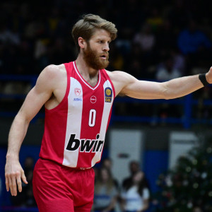 Ο Γουόκαπ ξεπέρασε τον Σλούκα και «έγραψε» διπλό ρεκόρ στο ματς με το Περιστέρι