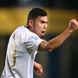 «Τρελάθηκε» κι ο Ντέμης με την εμφάνιση της ΑΕΚ στο Αγρίνιο (photo)