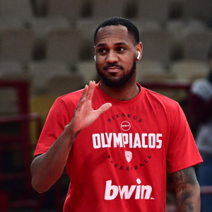 Ο Μόντε Μόρις στο ΣΕΦ - Αποθέωση από τον κόσμο του Ολυμπιακού (photos)