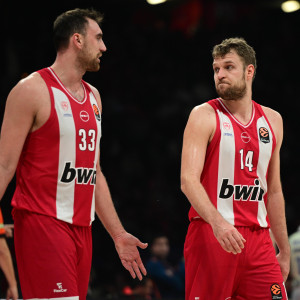 Κάθε στιγμή αδράνειας κοστίζει και ο Ολυμπιακός τις πλήρωσε όλες