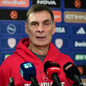 Μπαρτζώκας: «Πρέπει να διαχειριστούμε την πίεση και στο τέλος να κάνουμε ταμείο»