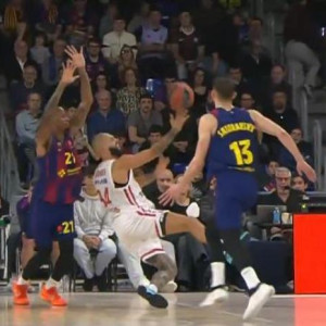 «Τρελο» εκτός ισορροπίας καλάθι του Φουρνιέ στο... πρόσωπο του Κλάιμπερν (video)