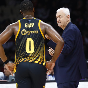 Με 11αδα η ΑΕΚ κόντρα στη Λεβίτσε στη Sunel Arena