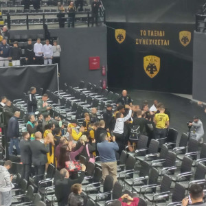 Το πάρτι... πρόκρισης ομάδας και κόσμου για την πρόκριση της ΑΕΚ στους 16 του BCL (video)