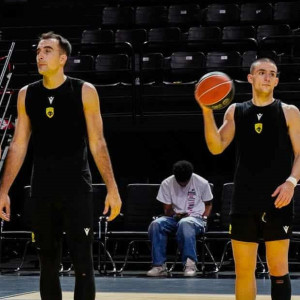 Ποιοι είναι οι Χάρης Μπιλιώνης και Βασίλης Ιωάννου που βρέθηκαν στη 12άδα της ΑΕΚ κόντρα στον Ολυμπιακό