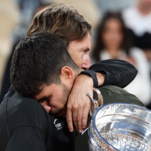 Ο Αλκαράθ ανακοίνωσε τη λήξη της συνεργασίας του με τον Φερέρο μετά από 7 χρόνια κοινής πορείας