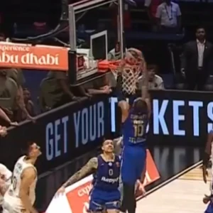 Μπρισέτ στο φινάλε: Το κάρφωμα που στο φίνάλε έδωσε τη νίκη στη Μακάμπι κόντρα στην Dubai BC (video)