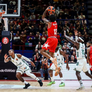 Άργησε να ξυπνήσει στο Μιλάνο ο Παναθηναϊκός, ο Μπρουκς διέλυσε την ανύπαρκτη άμυνά του