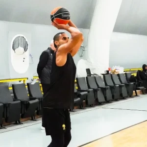 Όσκαρ ατυχίας: Ο Κλαβέλ χτύπησε στην πρώτη του προπόνηση με την ΑΕΚ