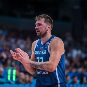 Ένας ποδηλάτης κέρδισε τον Ντόντσιτς και αναδείχτηκε κορυφαίος Σλοβένος αθλητής