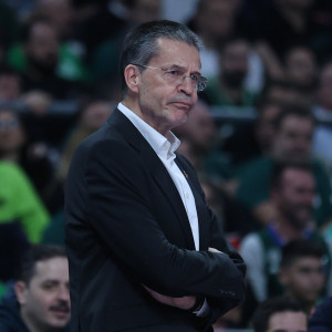 Μαρτίνεθ για το buzzer beater του Τέιλορ: «Έκανε λάθος, αλλά είναι ήρωας» (video)