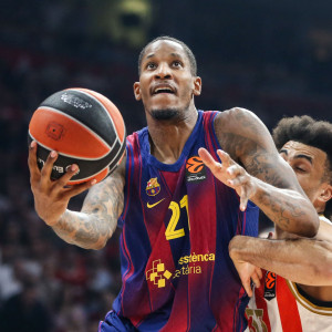 Μεγάλο διπλό της Μπαρτσελόνα κόντρα στον Ερυθρό Αστέρα με τετράδα - φωτιά