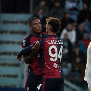 Η Κάλιαρι λύγισε τη Ρόμα του Τσιμίκα και την απομάκρυνε από την κορυφή