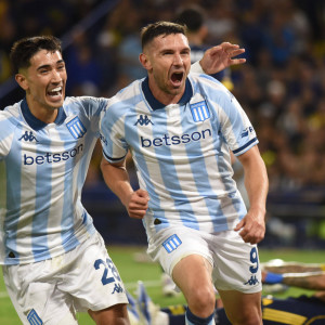 Η Ρασίνγκ πέταξε εκτός και την Μπόκα Τζούνιορς και είναι στον μεγάλο τελικό του Clausura!