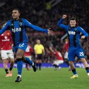 Σαν στο σπίτι της: Το εντυπωσιακό ρεκόρ της Μπόρνμουθ στο «Όλντ Τράφορντ»