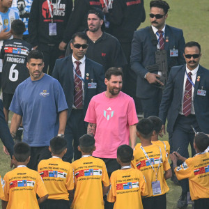 Ο Μέσι δεν φεύγει ακόμα από την Ινδία - Ανέβαλε την αναχώρησή του λόγω ενός δισεκατομμυριούχου