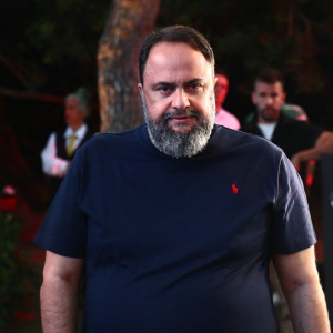 Σύσσωμη η «οικογένεια» του Ολυμπιακού στο πλευρό του Βαγγέλη Μαρινάκη