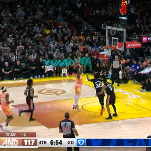 Το... ακροβατικό «save» του Μπολ κατέκτησε το Top 10 του ΝΒΑ! (video)