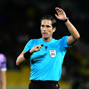 Ο Μουνουέρα ορίστηκε διαιτητής στο Καϊράτ - Ολυμπιακός