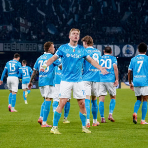 Η Νάπολι πήρε το ντέρμπι με την Γιουβέντους και παρέμεινε στην κορυφή