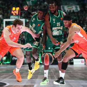 Ισπανική «καταιγίδα» από τρίποντα στο T-Center και πισωγύρισμα για τον Παναθηναϊκό