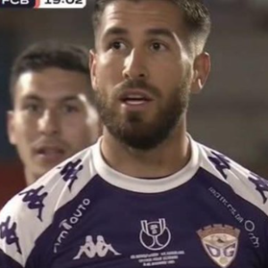 Δεν είναι AI: Ο σωσίας του Σέρχιο Ράμος που «τράβηξε τα βλέμματα» στο Γουαδαλαχάρα - Μπαρτσελόνα