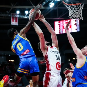 Περιστέρι για μεγάλα πράγματα και νίκη στην Ισπανία κόντρα στη Σαραγόσα