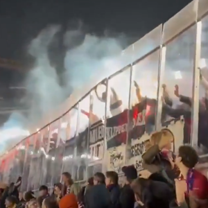 «Η απόβαση των Γερμανών»: Οι οπαδοί της Άιντραχτ έκαναν χαμό στο «Καμπ Νου» (video)