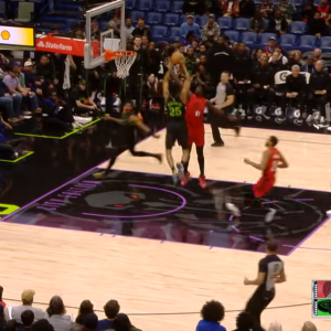 Γεμάτο καρφώματα και... πτήση του Μέρφι το Top 10 του ΝΒΑ (video)