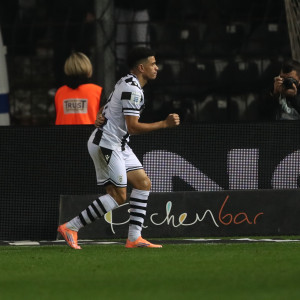 Ο Τάισον «χτύπησε» ξανά με πανηγυρισμό... παππού (video)