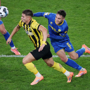 Ενας μοντέρνος box-to-box μέσος: Τι θα προσφέρει στον Παναθηναϊκό ο Κοντούρης