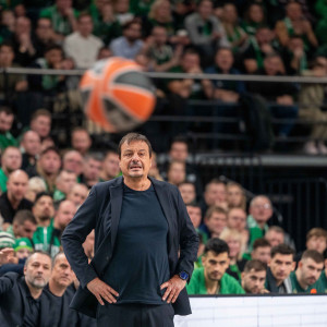 Αταμάν για Γιουρτσεβέν: «Δεν θέλουμε να χαλάσουμε την ομάδα, με τέτοιες εμφανίσεις μπορεί και βασικός»