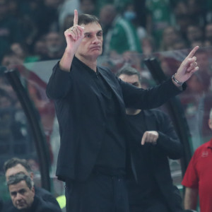 Μπαρτζώκας: «Ο Ναν έπαιζε σαν να ήταν μόνος του - Ο Βεζένκοφ είναι στους τρεις καλύτερους της Ευρώπη»