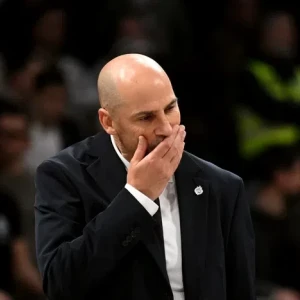 Τα πρώτα λόγια του Πεναρόγια μετά τη «συντριβή» της Παρτίζαν: «Πρέπει να βελτιωθούμε...»