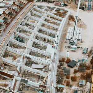 Εντυπωσιακά πλάνα από τη τοποθέτηση της πρώτης κερκίδας στο νέο γήπεδο του Παναθηναϊκού (video & photos)