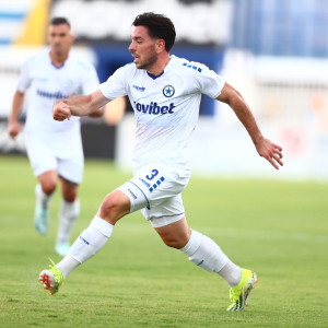 Ο Άρης ψάχνει αριστερό μπακ αλλά η περίπτωση του Αθανασίου έχει σοβαρές δυσκολίες