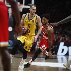 Ο Ματ Τόμας στη λίστα της ΑΕΚ