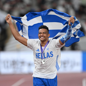 Αντετοκούνμπο, Καραλής και Ντούσκος στη 10άδα των κορυφαίων Βαλκάνιων αθλητών για το 2025