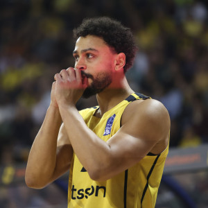 Με Φορμπς και χωρίς Μποχωρίδη ο Άρης εναντίον της Τσεντεβίτα