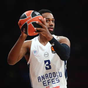 Η Εφές έχει 0/11 τρίποντα στο πρώτο ημίχρονο κόντρα στον Αστέρα