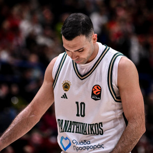 Πρόβλημα για τον Παναθηναϊκό - Μένει εκτός ο Σλούκας με τη Ζάλγκιρις και «τρέχει» για Ολυμπιακό