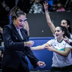 Η ΚΑΕ Παναθηναϊκός κάλεσε την ομάδα μπάσκετ γυναικών στο Telekom Center