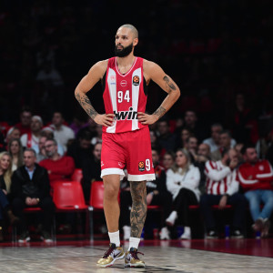 Ιωάννου στο EuroLeague by night: «Λάθος του Ολυμπιακού η ανανέωση του Φουρνιέ με αυξημένες αποδοχές» (video)